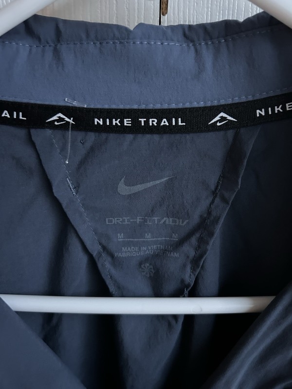 NWT Men’s Nike Trail UPF 40+ DRI-FIT ADV UV Running Shirt HJ5079-437 $120 Sz M gallery