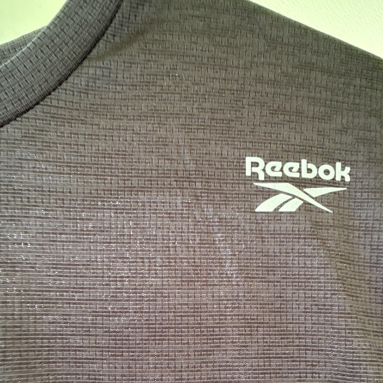 Reebok Men's Black Breathable Crew Neck Short Sleeve Logo T-Shirt Size S gallery