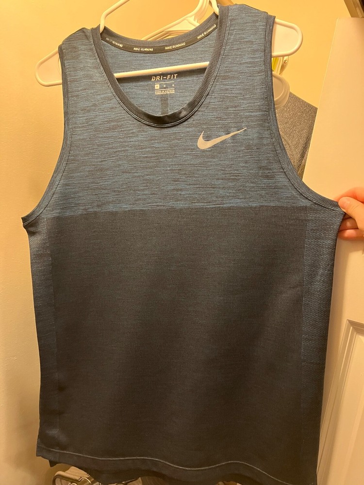 Nike Men’s Dri-Fit Medalist Running Tank feat. SoulCycle Skull Logo, Size MEDIUM