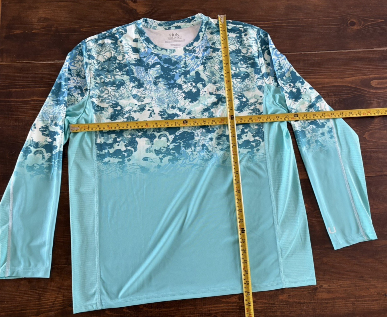 Huk Performance Fishing Shirt Long Sleeve Mens Size XL Blue Camo gallery