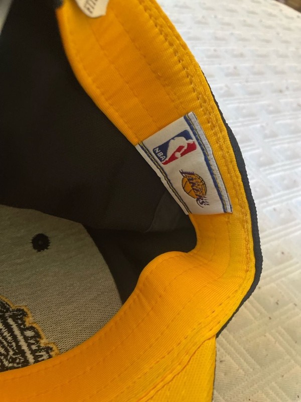 Adidas Los Angeles Lakers Black and Yellow Two-Tone Flex Fit Hat gallery