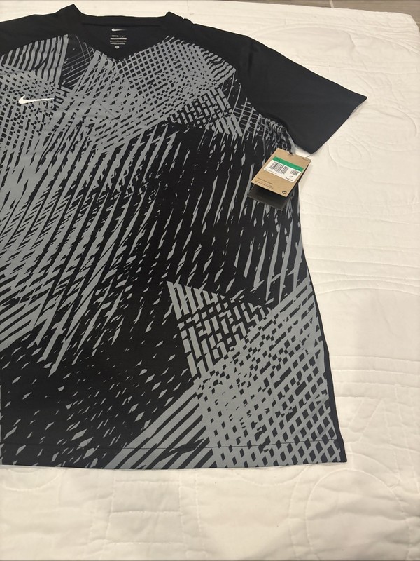 Nike X-Large Precision VI Slim Fit Dri-fit Jersey Black/Grey DR0945-010 NWT gallery