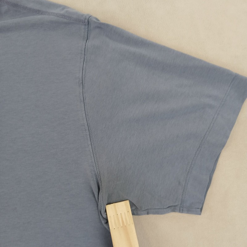 Fabletics Medium Mens T Shirt Athletic 20x27 Fits A Small Has Defects gallery