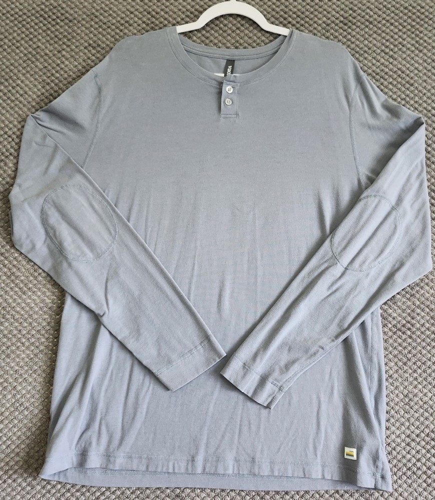 Vuori Shirt Mens XL Gray Long Sleeve Ease Performance Henley Athletic Gym Preppy