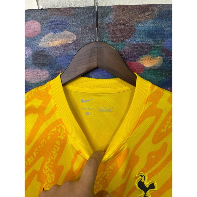 Nike Tottenham Hotspur 24/25 Jersey Yellow Orange Mens Medium gallery