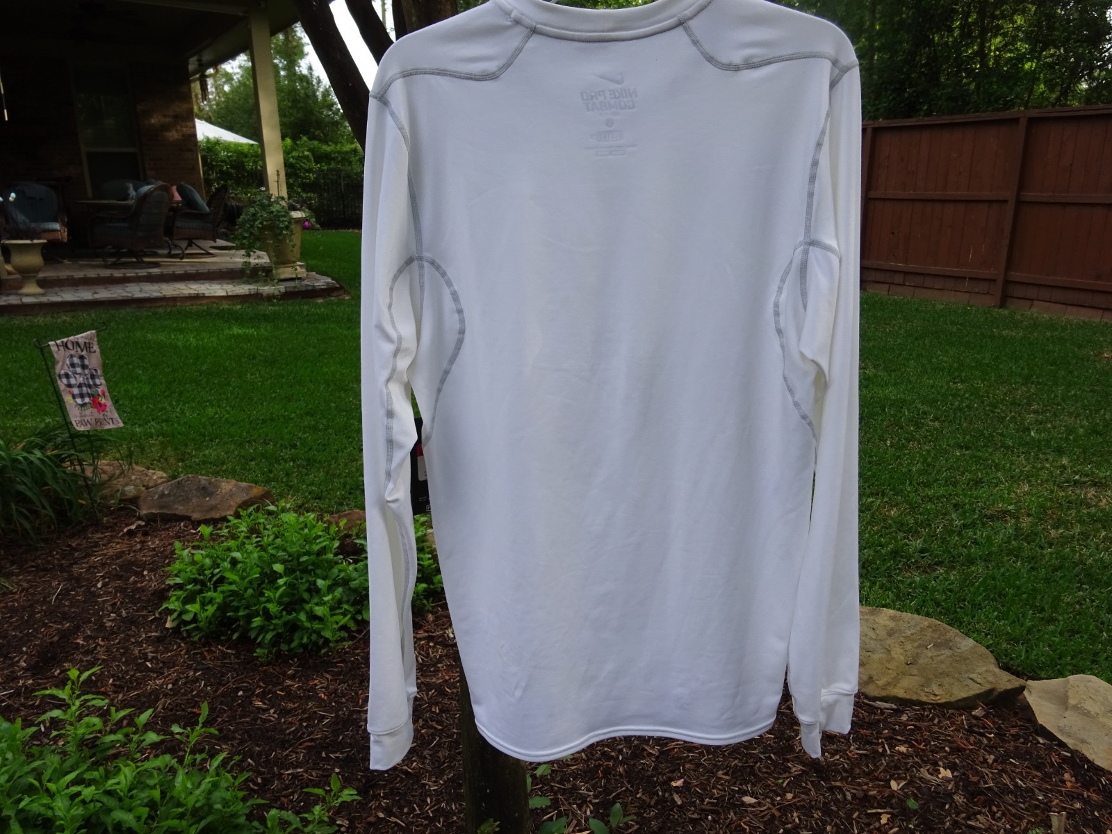 NIKE MEN'S LARGE WHITE PRO COMBAT HYPERWARM FITTED PULLOVER; NWT; RETAIL @ 50 gallery