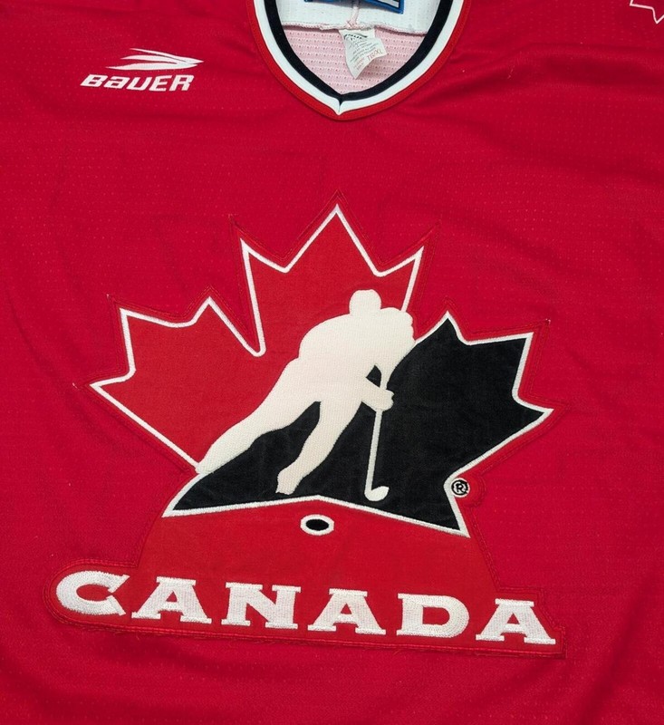Vintage 1996 Team Canada Hockey Bauer Authentic Jersey XL gallery