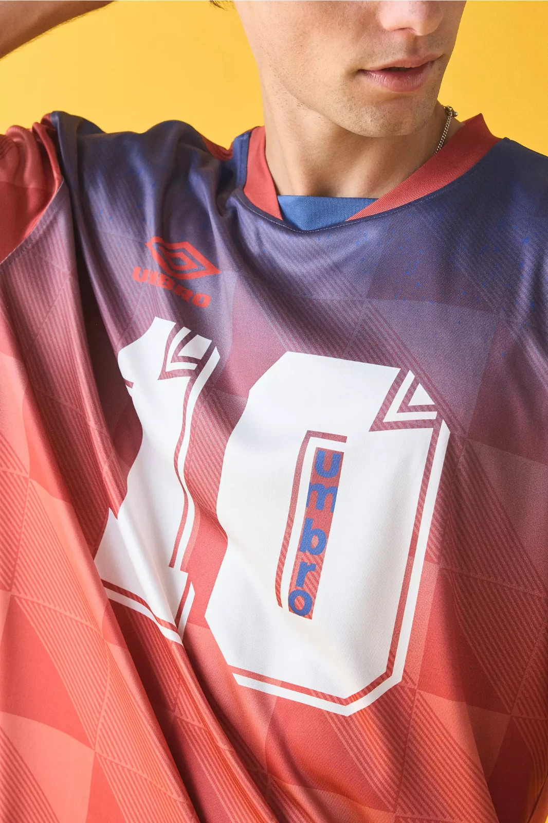 Umbro Retro Classic Style Men's #10 Soccer Jersey $60 NEW L gallery