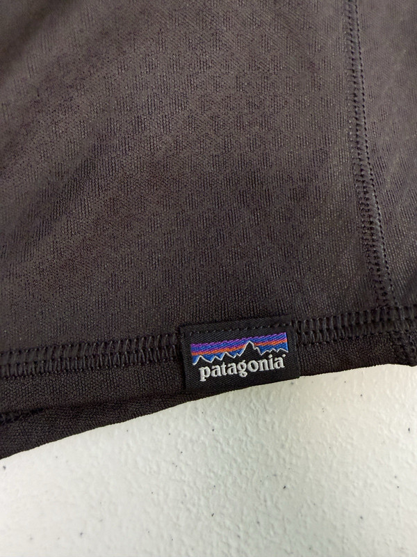 Patagonia Capilene Midweight Base Layer Mens Crew Neck Pullover Shirt! Size L gallery