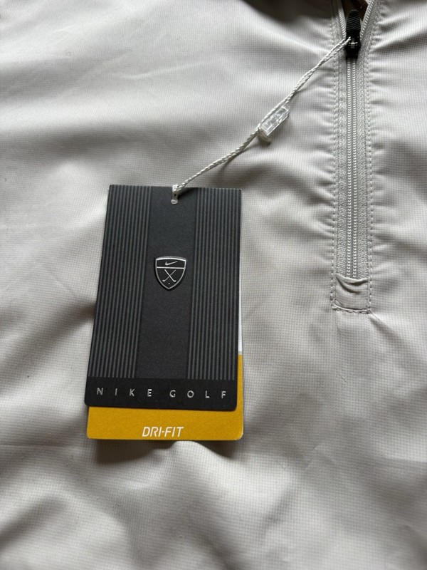 Nike Golf 1/2 Zip Cream Pullover Wind Shirt NWT Size L gallery
