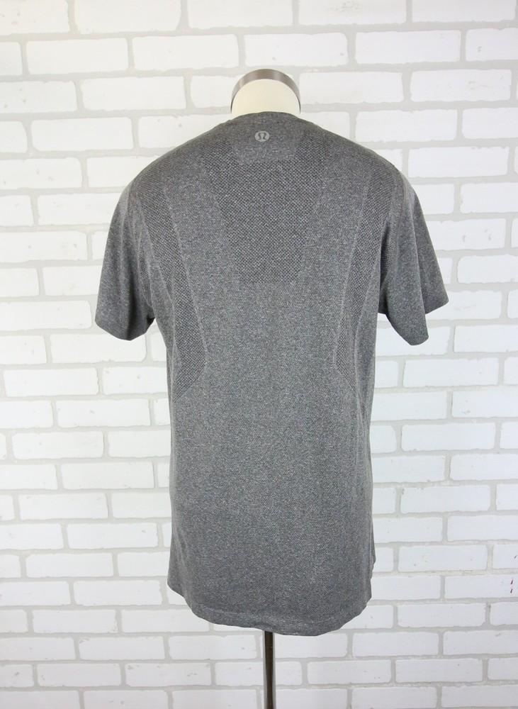 Lululemon Vent Tech T-Shirt Mens L 41" Chest Heather Gray Gym Workout