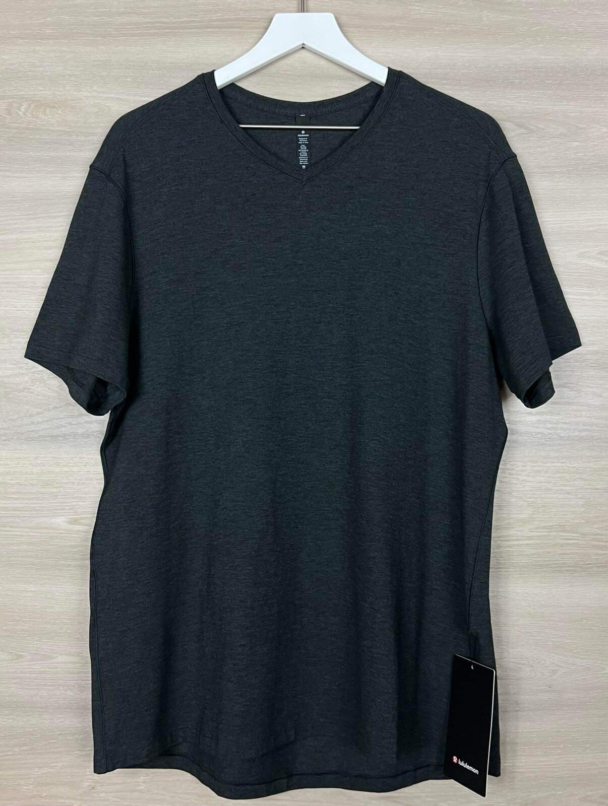 Lululemon 5 Year Basic V Neck Tee VITASEA Size XS Heathered Black HBLK 83184 gallery