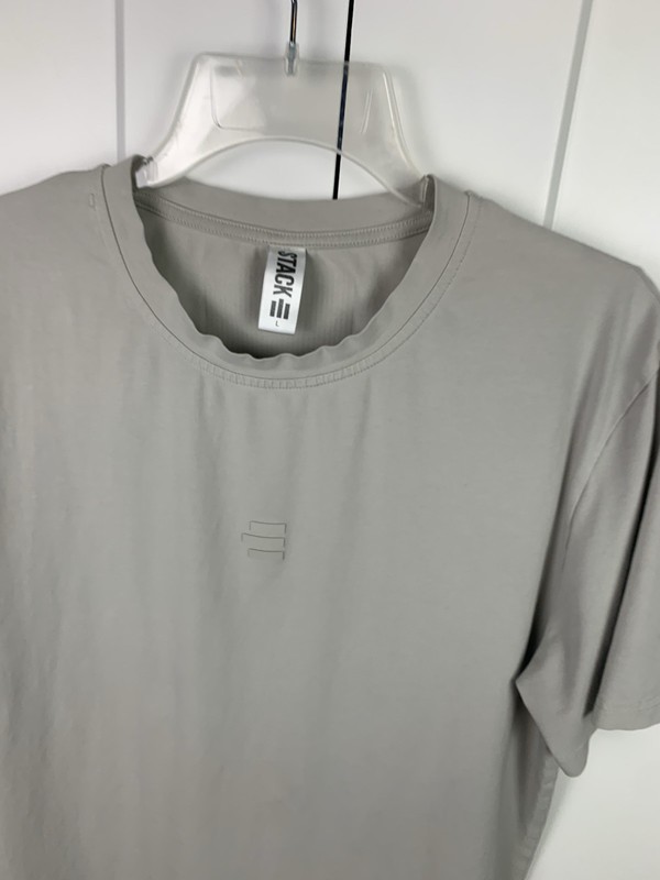 Stack Athletics LARGE Men’s Short Sleeve Tee Beige Gray Athletic workout gallery