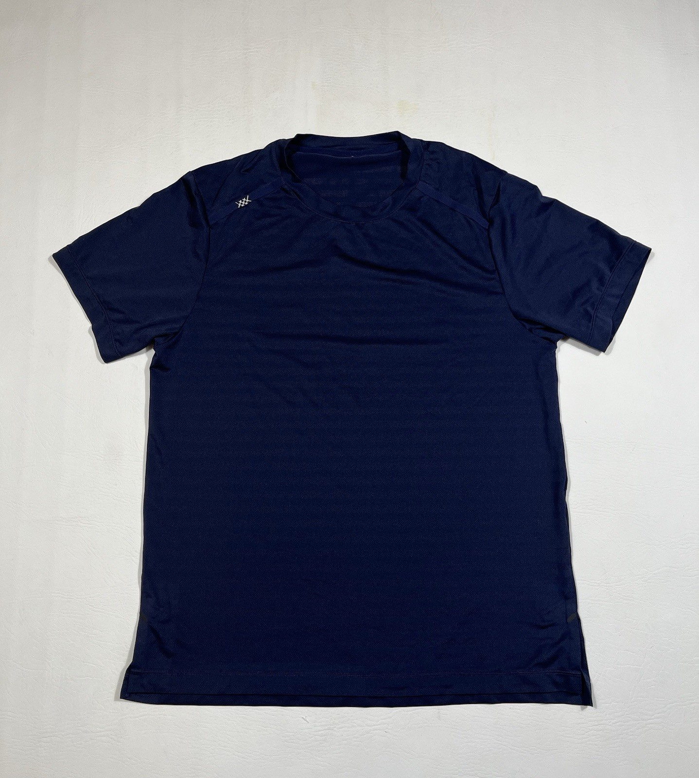 Rhone Swift Training Shirt Mens Medium Navy Blue Lightweight Short Sleeve gallery