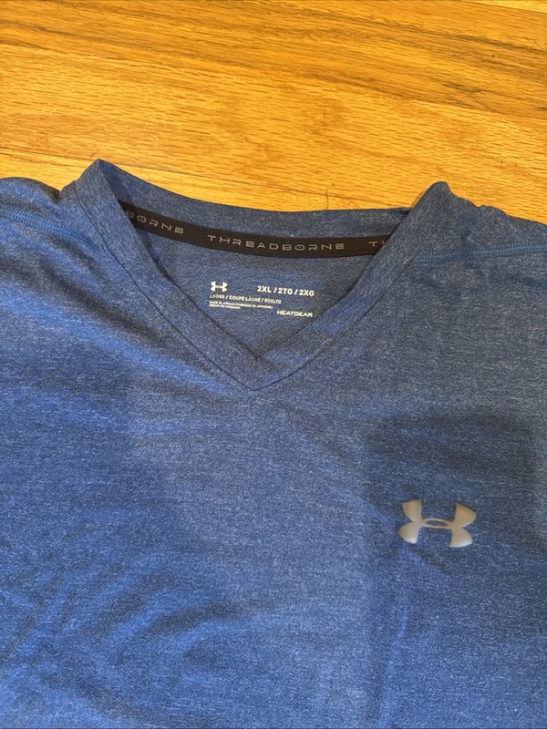 Under Armour Men's Heat Gear Short Sleeve V-Neck Shirt XXL gallery