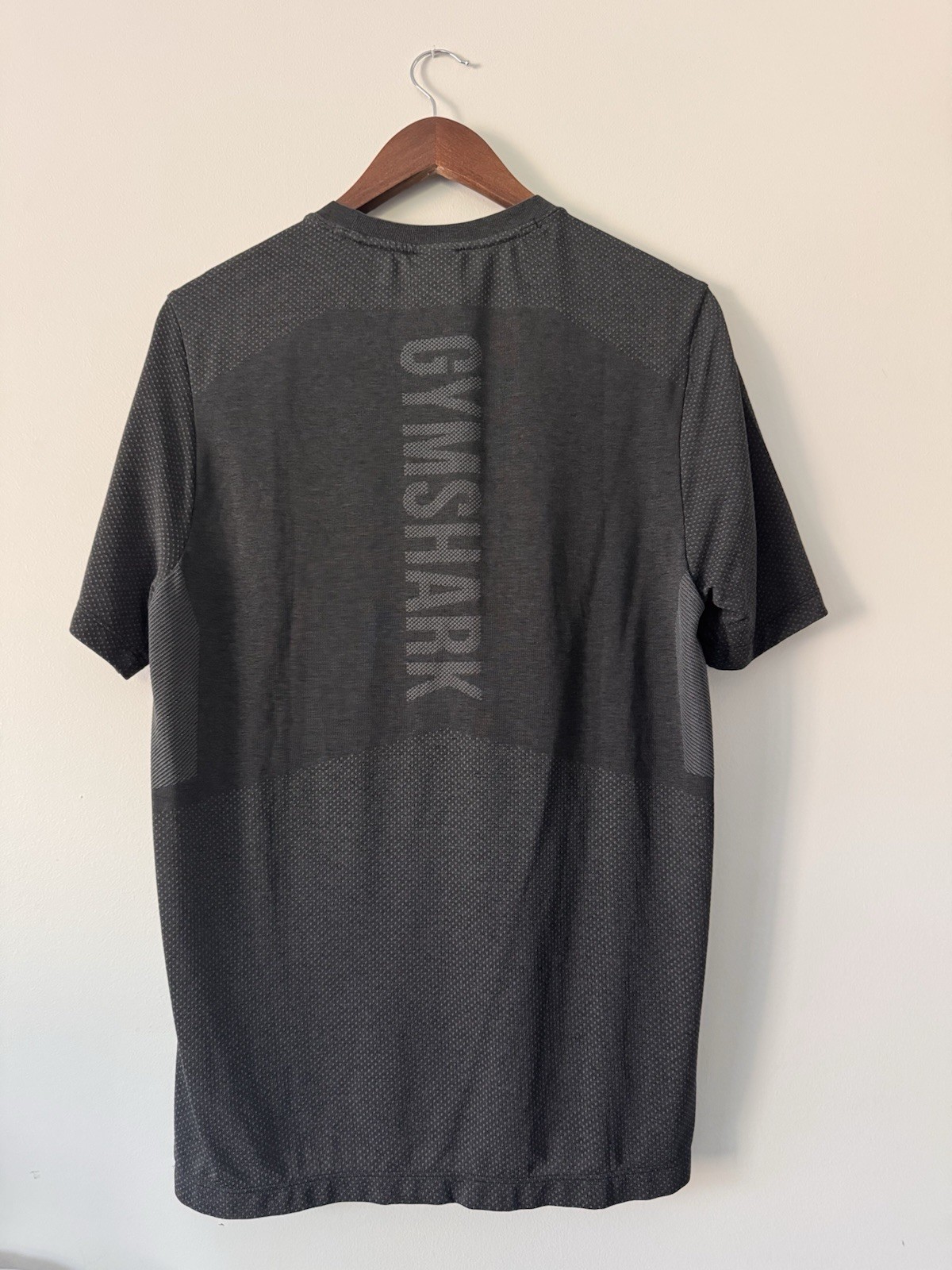 GYMSHARK Men’s Lightweight Seamless T-Shirt Black/Silhouette Size Small NWOT gallery