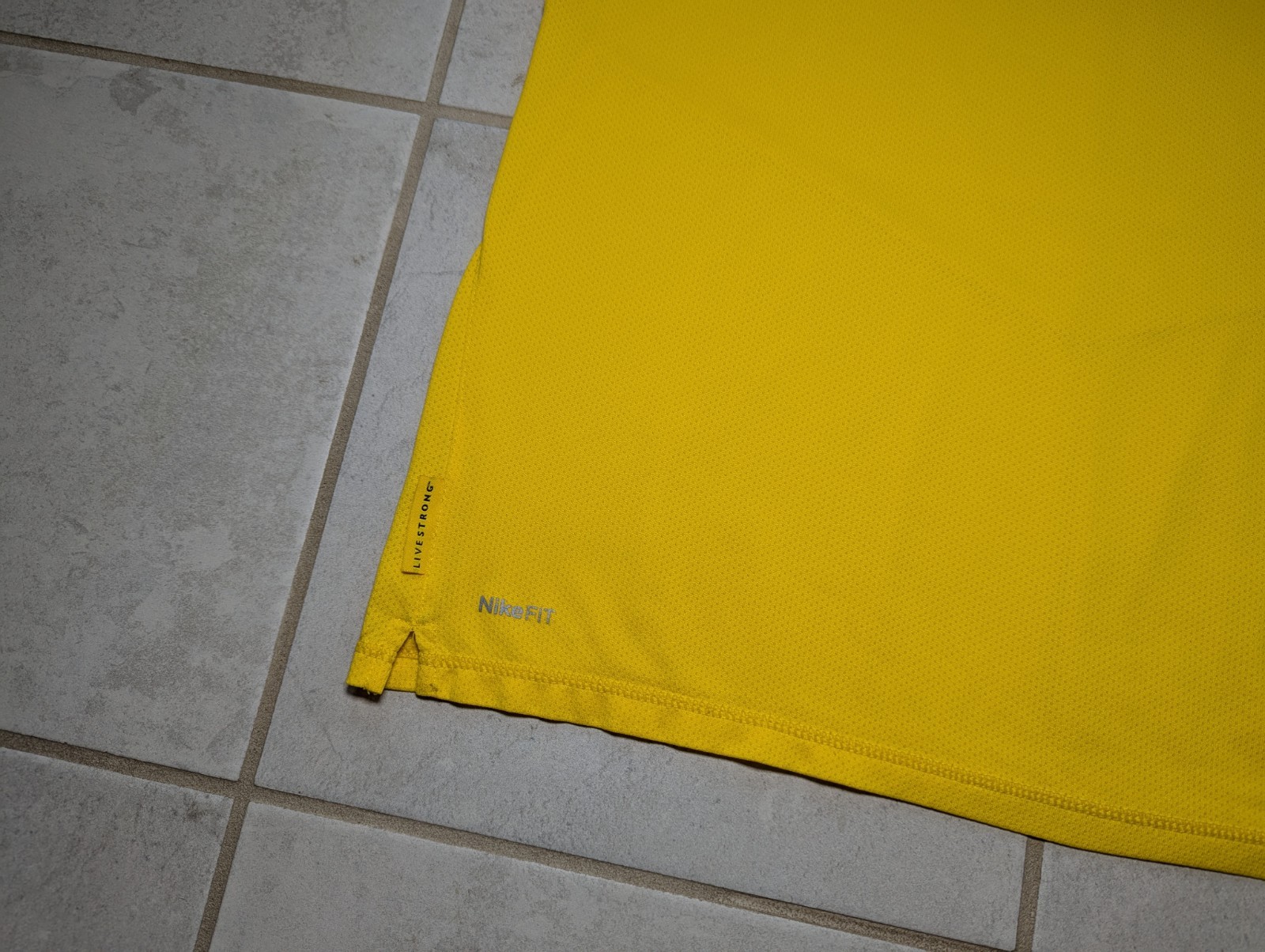 Nike Men's Large Livestrong Shirt Yellow Fit Dry Bowerman Series Cycling gallery