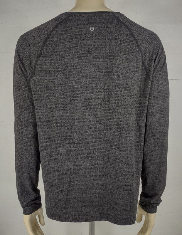 Lululemon dark gray black cross hatch long sleeve base layer shirt mens XL gallery