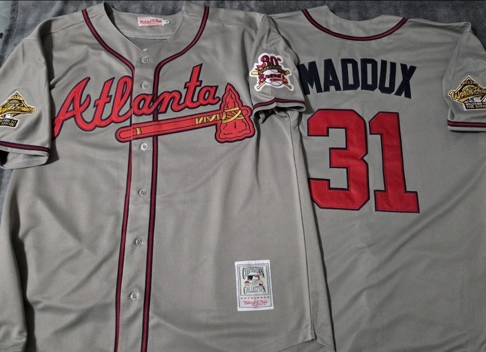 Fast Free Shipping! Medium Greg Maddux Atlanta Braves Stitched Jersey 31 1995