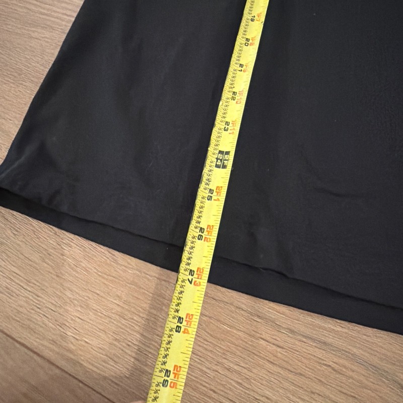 Men’s Lululemon Black Thick Athletic T Shirt gallery