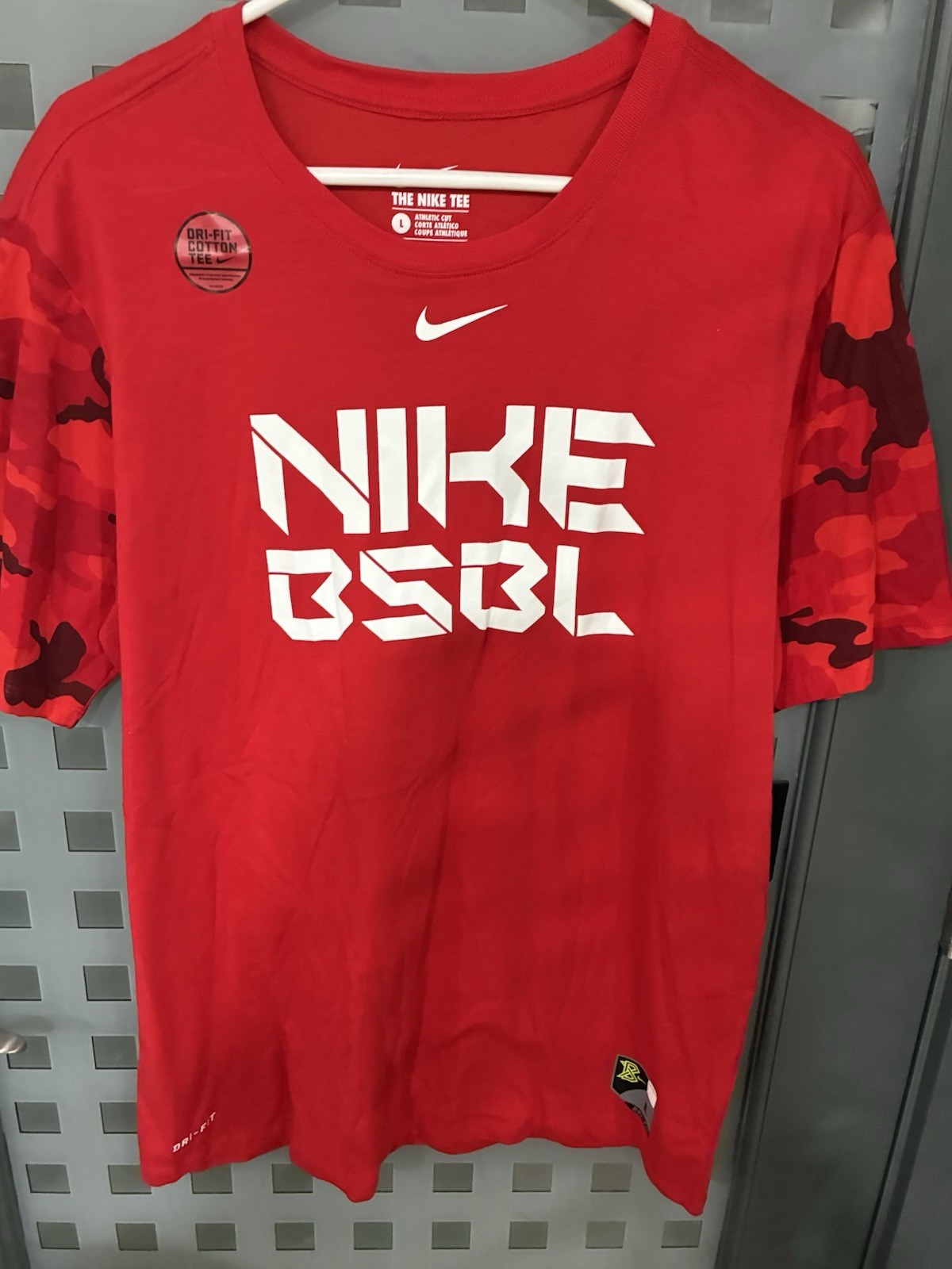 NWT Nike BSBL Red Athletic Fit Short Sleeve Shirt Size L gallery