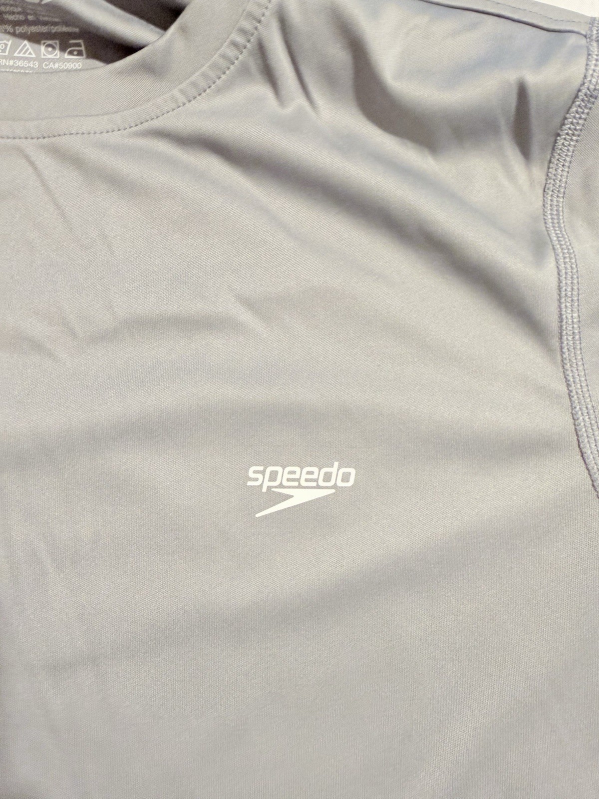 Speedo Men's Gray Lightweight Short Sleeve T-Shirt 100% Polyester Size S gallery