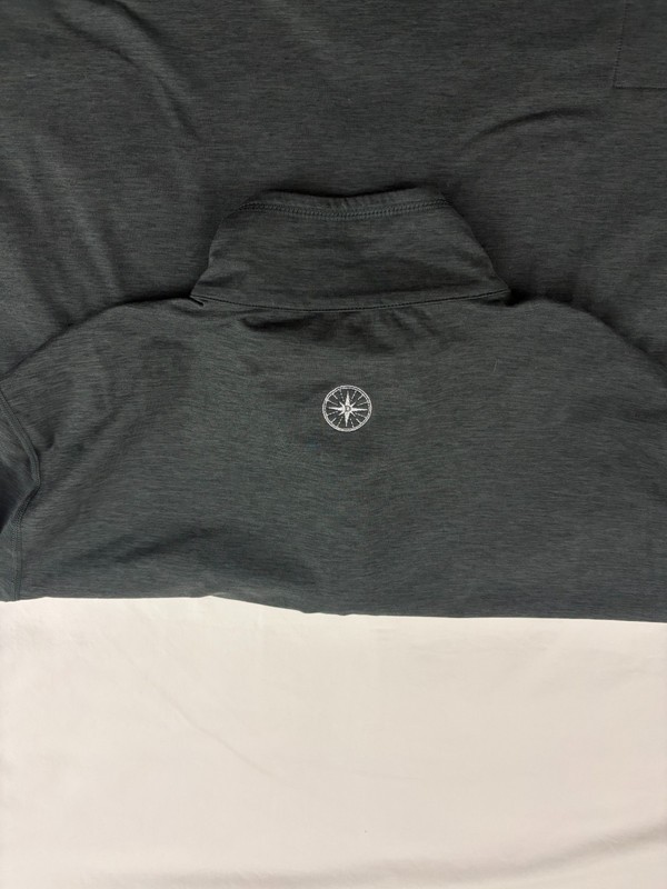Vuori Ease Performance x Atlantic Fields Sz. XL 1/4 Zip Pullover! gallery
