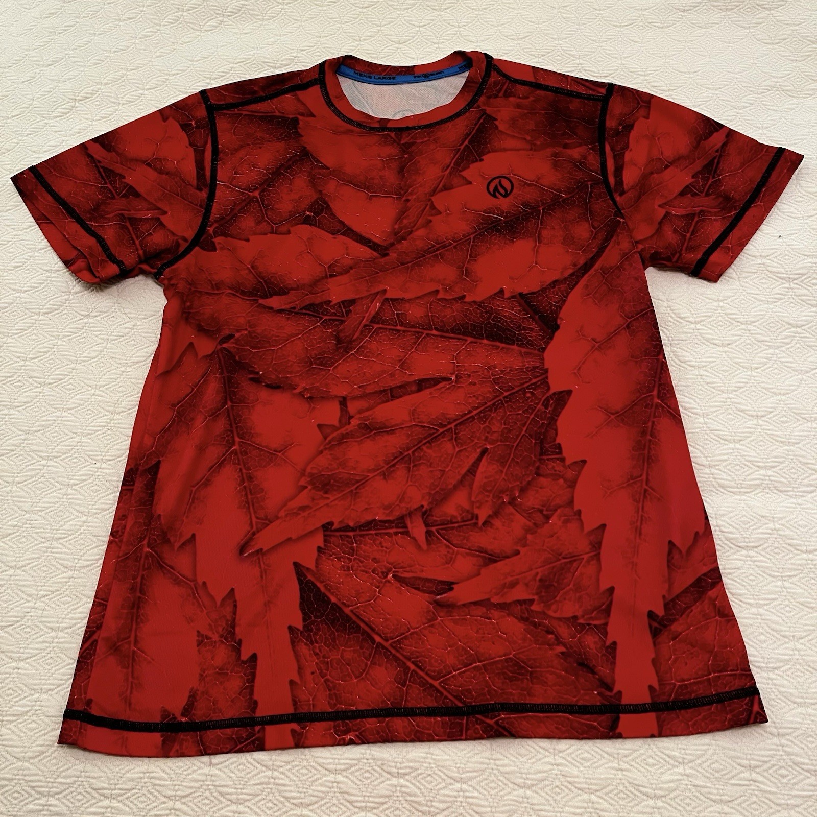 INKnBURN Men’s Red Leaf Short Sleeve Tech Shirt (size Large) gallery