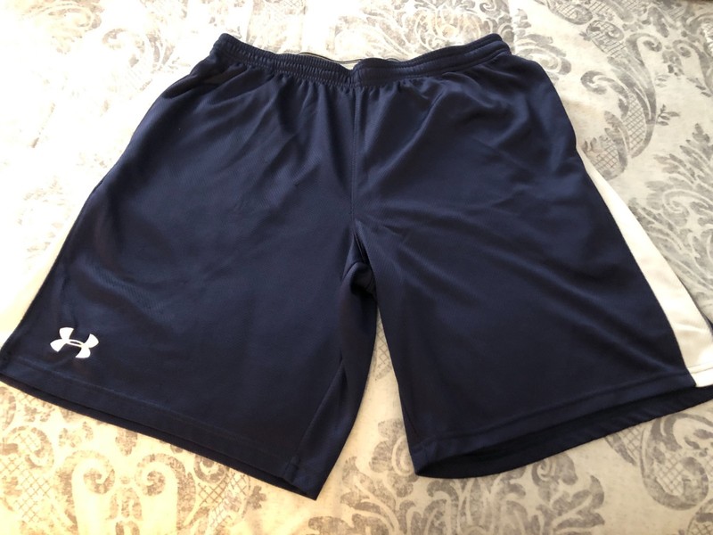 Men's Under Armour Workout Shorts Medium 3 Set - Good Condition gallery