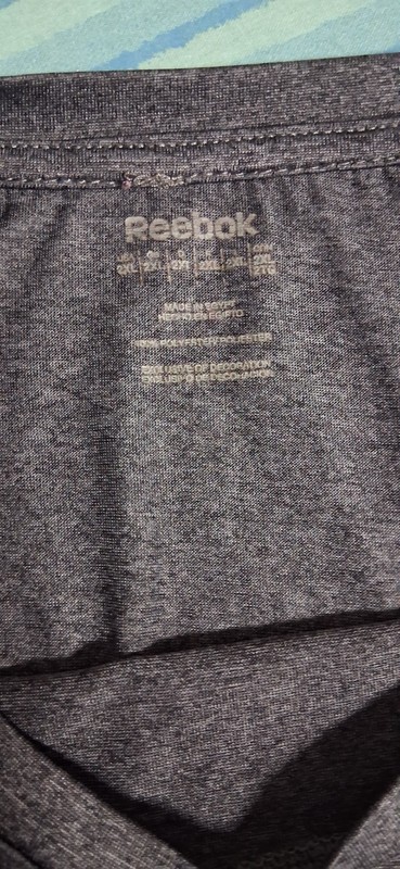 Mens Reebok Athletic Shirt Size 2XL Short Sleeve Gray Crew Neck Polyester Blend gallery