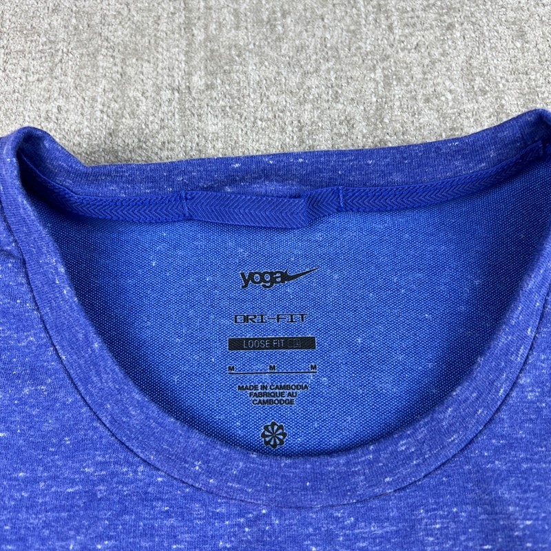 Nike Yoga Dri-FIT Loose Fit T-Shirt Mens Medium Blue Pockets Training DH1927-499 gallery