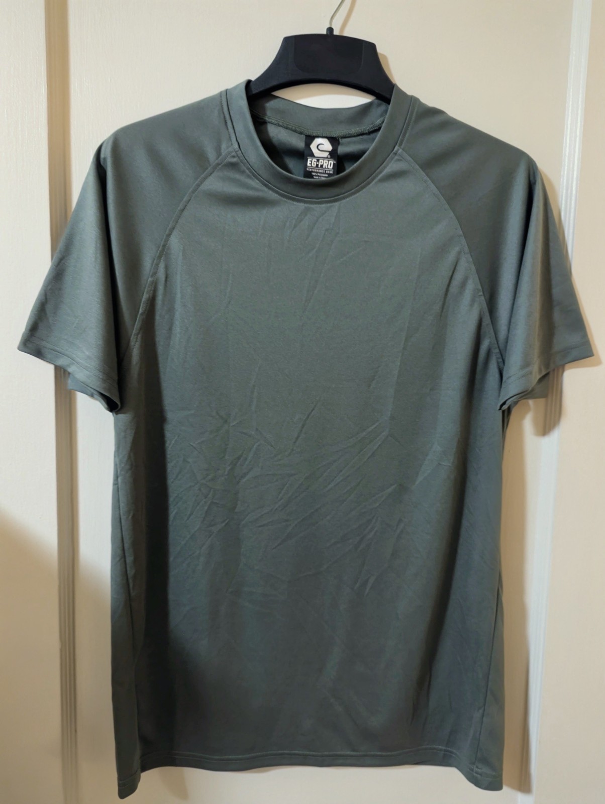 EG-PRO Performance Gear Olive Green Athletic Short Sleeve T-Shirt Men's Medium gallery