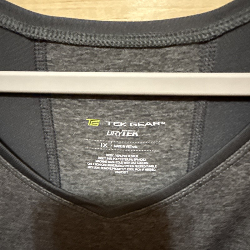 Tek Gear Cooling Shirt Unisex XL Gray Athletic Workout Performance Gym Wicking gallery
