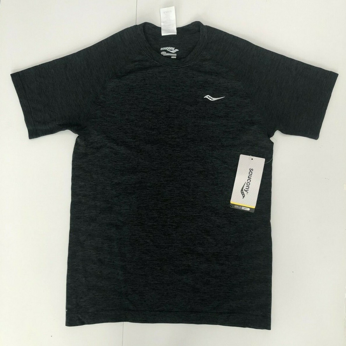 Saucony Men's Dash Seamless Short Sleeve T Shirt, Gray Carbon Heather, New Small gallery