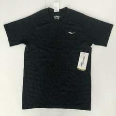 Saucony Men’s Dash Seamless Short Sleeve T Shirt, Gray Carbon Heather, New Small