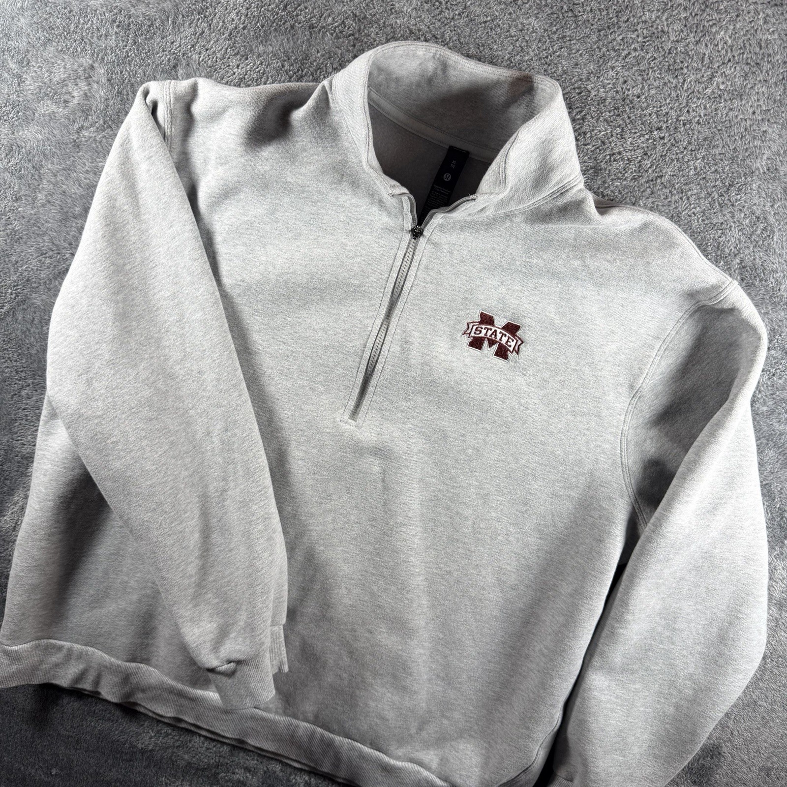 Lululemon Mississippi State Pullover Men’s XL Gray Solid Steady 1/4 Zip Fleece gallery