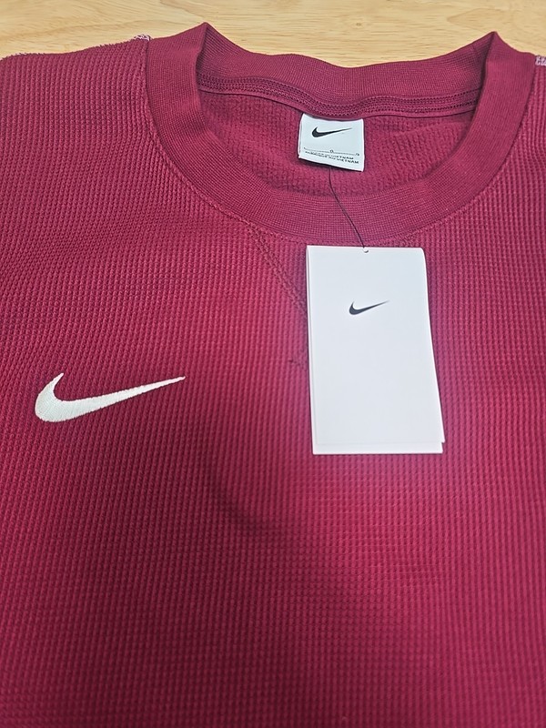 NIKE FJ9547-610 Cardinal White Crew Pullover Fleece L/S Thick Top Men's Large gallery