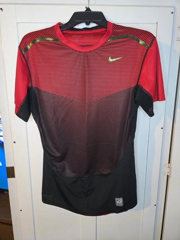Nike Pro Combat Compression Shirt Mens M Red Black Short Sleeve Dri Fit Gym gallery