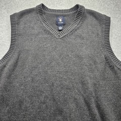 Ivy Crew Men’s XL Gray Knitted Vest