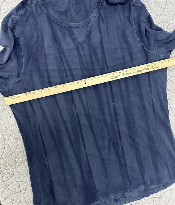 Lululemon 5 Year Basic Crew Long Sleeve Shirt Iron Blue Nautical Dye Stripe Sz L gallery