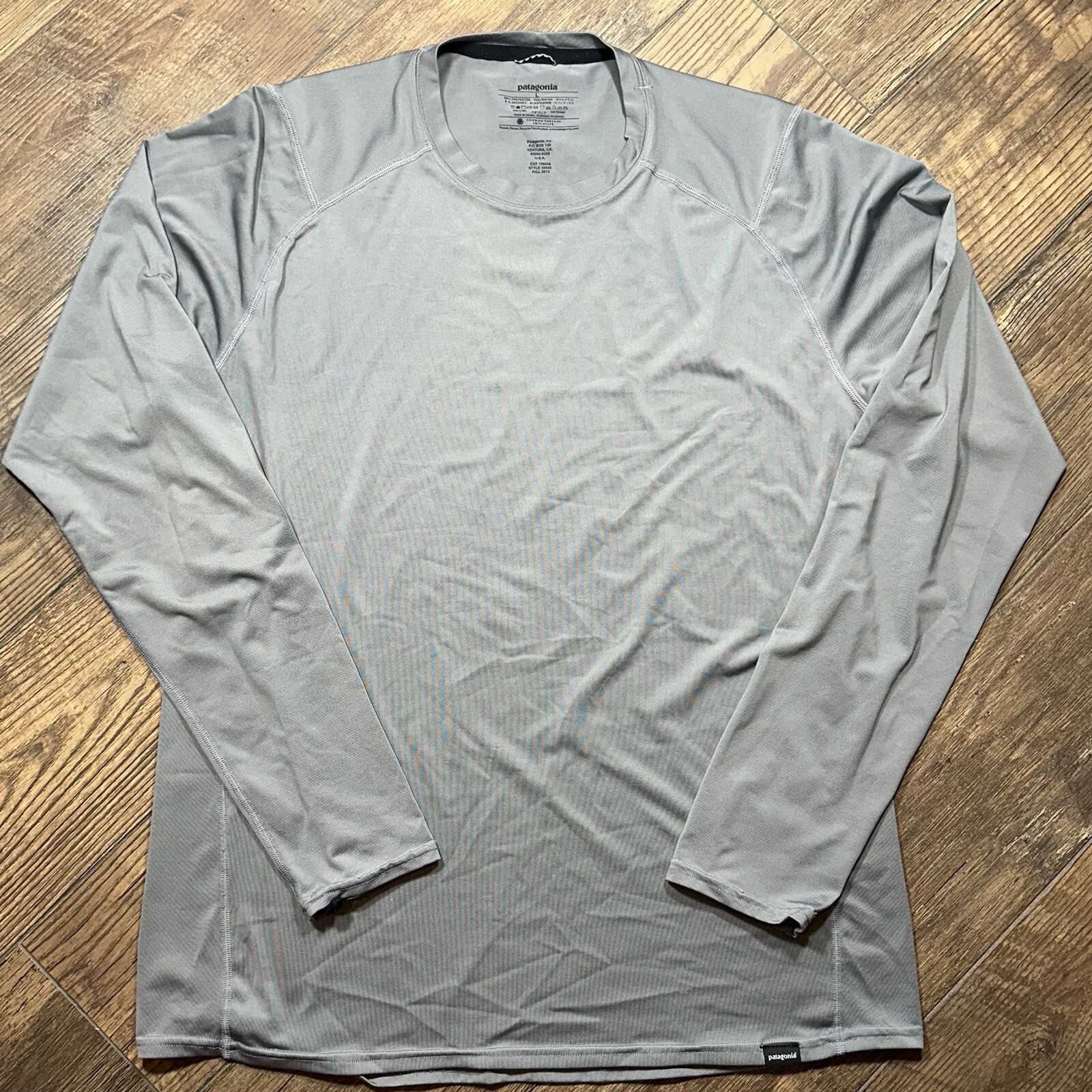 Patagonia Men’s Midnight Long Sleeve Crew Shirt Silver Gray Large gallery