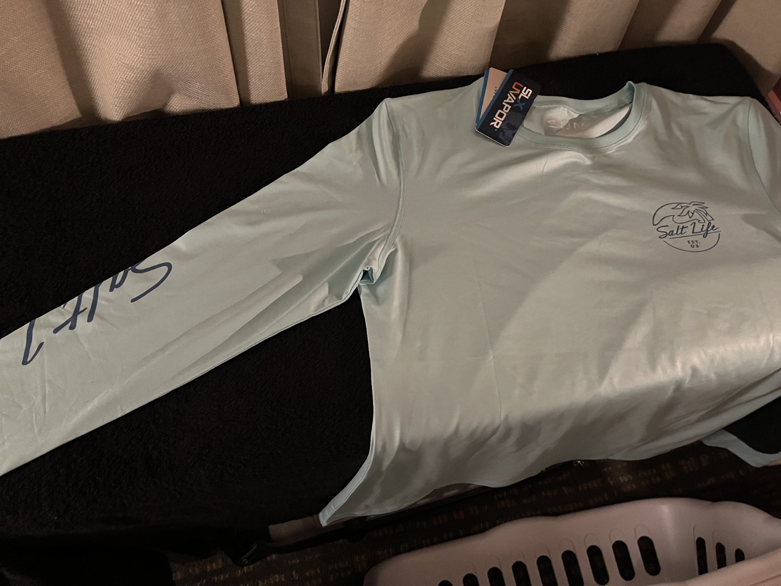 Salt Life UVapor Performance Fabric Long Sleeve Shirt gallery