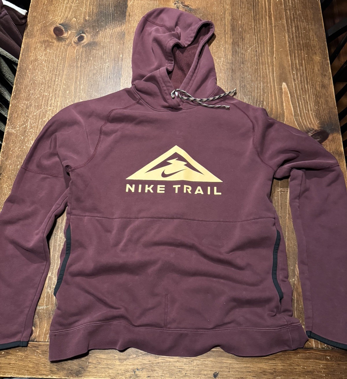 Nike Dri-Fit Trail Running Men’s Medium Sweatshirt Hooded Maroon Vintage gallery