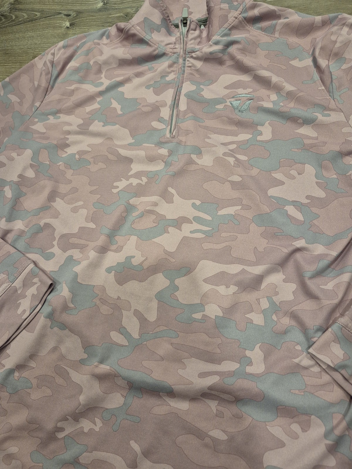 Johnnie-O Performance 1/4 Zip Pullover Mens Medium Pink/Grey Camo Golf Logo gallery
