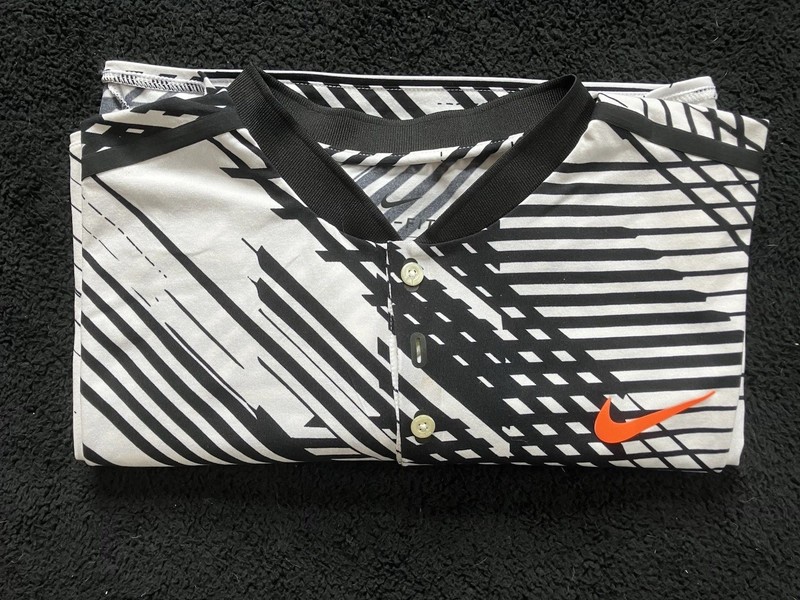 NWT Nike Federer RF Advantage 2017 Australian Open Shirt - 830905-100 - Size L gallery