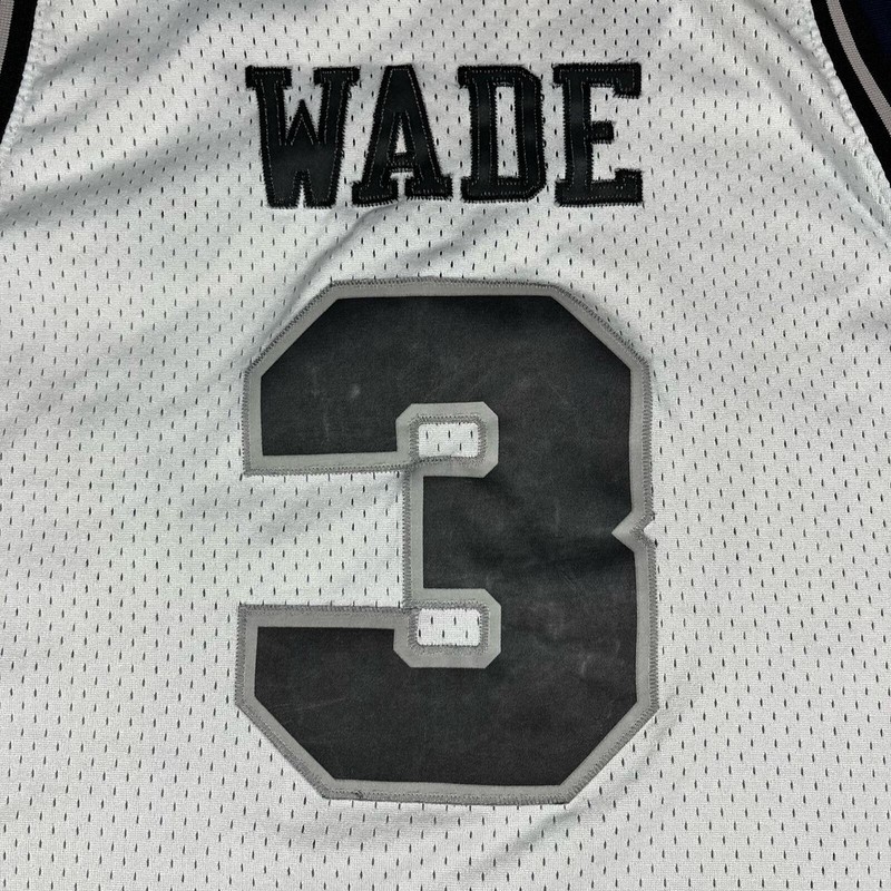 Vintage Nike Dwyane Wade Marquette Golden Eagles White Black Jersey Sz XXL Men’s gallery