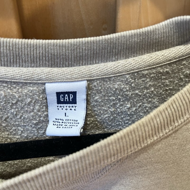 Men’s Light Beige Gap Athletic Pullover Long Sleeve Top Size Large gallery