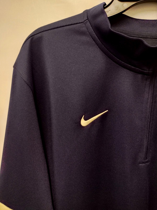 Buffalo Canisius Crusaders High School Nike Dri Fit 1/4 Zip Pullover XXL gallery