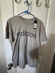 Adidas Adult Mens Teen Youth Gray short sleeve tee shirt Medium New with tags