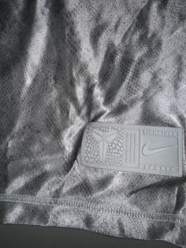 Nike Kobe Bryant Reversible Mesh Jersey White FZ0934-100 Men's Pick Size gallery